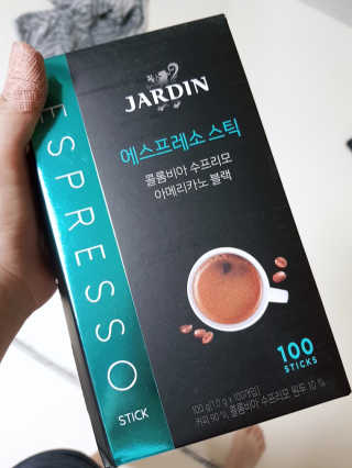 (주)쟈뎅 쟈뎅 에스프레소 스틱 아메리카노 블랙 — 4.83점을 준 리뷰어가 2018년 10월 올린 사용 사진