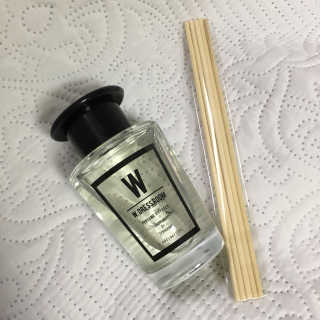 더블유드레스룸 퍼퓸 디퓨저 70ml — 4.83점을 준 리뷰어가 2018년 6월 올린 사용 사진