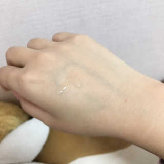 AHC 에이 에이치 씨 미니멀 10 워터리 에센스 — 4.67점을 준 리뷰어가 2018년 11월 올린 사용 사진
