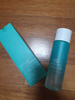 오지아이 워터 밤 모이스처 스킨 에센스 180ml — 5점을 준 리뷰어가 2020년 1월 올린 사용 사진