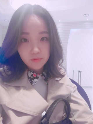 Honey Trap 톤 업 파운데이션 쿠션(W22.5,C17.5) — 3.67점을 준 리뷰어가 2018년 3월 올린 사용 사진