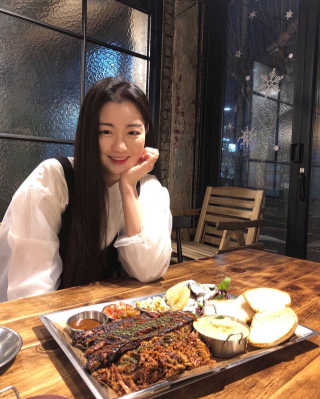 [바바코아 문래점] 스페어립플래터 — 4점을 준 리뷰어가 2020년 1월 올린 사용 사진
