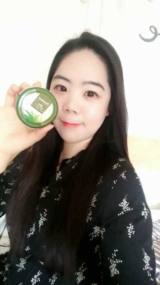 히말라야코리아 올리브 수분크림 — 5점을 준 리뷰어가 2018년 10월 올린 사용 사진