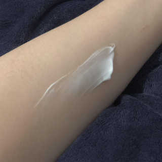 아미니 울트라 시어버터 바디크림 — 2점을 준 리뷰어가 2019년 1월 올린 사용 사진