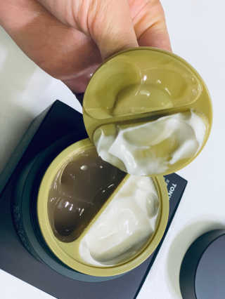 토니모리 프롬 강화 맑은 약쑥 두 겹 진정 크림 — 4점을 준 리뷰어가 2019년 9월 올린 사용 사진