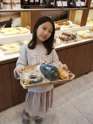 [보네르아띠 관악점] 내맘대로 빵 + 아메리카노 2잔 — 5점을 준 리뷰어가 2018년 10월 올린 사용 사진