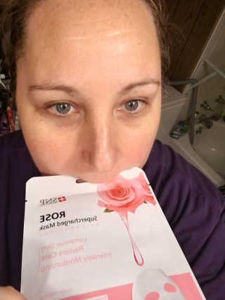 SNP Supercharged Mask_Rose Centifoli Flower — 4점을 준 리뷰어가 2019년 1월 올린 사용 사진