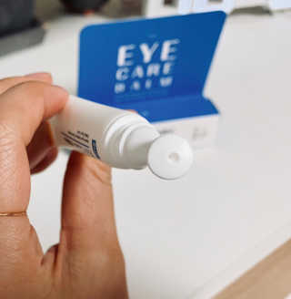 에이엠이 스마트폰으로 인한 눈뻑뻑 해소 AME아이케어밤 베이직 — 3점을 준 리뷰어가 2019년 1월 올린 사용 사진