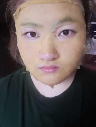 GoodDay Skincare GoodDay 강황 마스크 — 5점을 준 리뷰어가 2020년 2월 올린 사용 사진