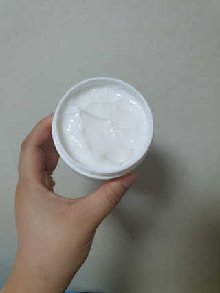 지고트 비타솔루션12 시너지 앰플 크림 100ml — 3.5점을 준 리뷰어가 2019년 6월 올린 사용 사진