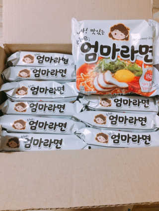 라면 그대로가 제일 맛있는 더엄마라면 — 5점을 준 리뷰어가 2019년 6월 올린 사용 사진