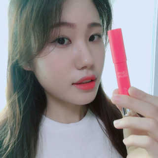 포렌코즈 글램 얼루어 립 크레용 — 4점을 준 리뷰어가 2017년 7월 올린 사용 사진
