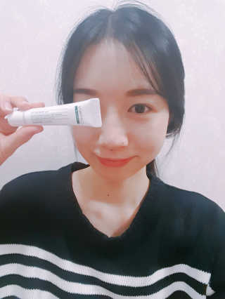 셀라피 에이리페어플러스크림 — 4.67점을 준 리뷰어가 2018년 4월 올린 사용 사진