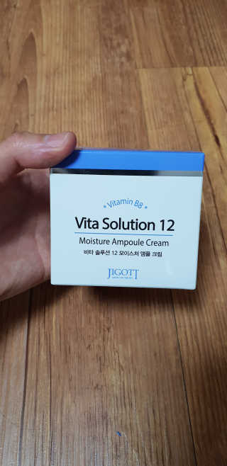 지고트 비타솔루션12 모이스처 앰플 크림 100ml — 4점을 준 리뷰어가 2019년 6월 올린 사용 사진