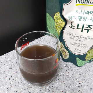 장수농가 남태평양 사모아 노니 원액 1L or 200mlx10팩 중 택 1 — 4.5점을 준 리뷰어가 2019년 1월 올린 사용 사진
