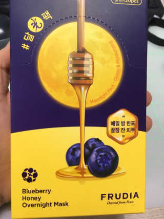 [후르디아] 블루베리 허니 오버나이트 마스크 달광팩 — 3점을 준 리뷰어가 2019년 9월 올린 사용 사진