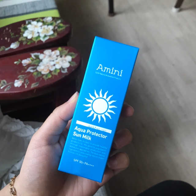 아쿠아 프로텍터 선밀크 리뷰 사진