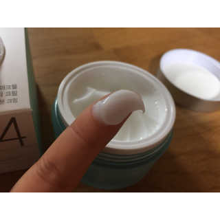 아크웰 아쿠아 클리니티 수분크림 — 5점을 준 리뷰어가 2018년 11월 올린 사용 사진