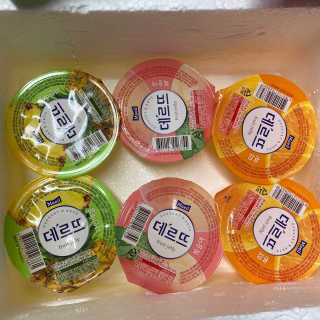 데르뜨 떠먹는 과일 3종, 짜먹는 과일 2종 총 10개 체험 — 4점을 준 리뷰어가 2020년 3월 올린 사용 사진