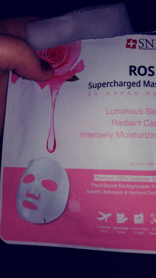 SNP Supercharged Mask_Rose Centifoli Flower — 2점을 준 리뷰어가 2019년 3월 올린 사용 사진