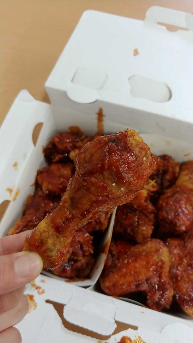 [치킨마루]-  빠사칸레드 + 콜라 500ml 리뷰 사진