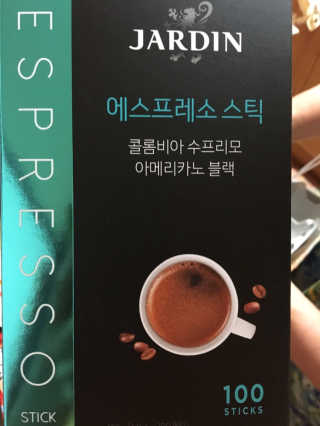 (주)쟈뎅 쟈뎅 에스프레소 스틱 아메리카노 블랙 — 4.67점을 준 리뷰어가 2018년 10월 올린 사용 사진