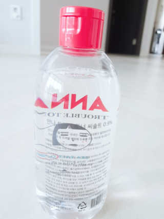 솔테라피 안나 트러블 토너 300ml — 4점을 준 리뷰어가 2019년 4월 올린 사용 사진
