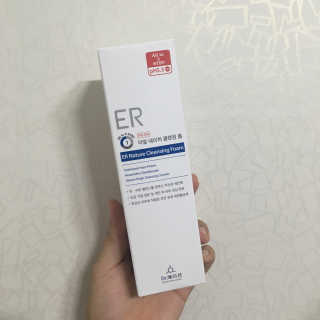 Dr.메디션 ER 네이처 클렌징폼- 오일리스킨용 — 4.5점을 준 리뷰어가 2018년 7월 올린 사용 사진