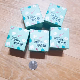 솔테라피 씹는 고체치약 투스탭 스파클레몬 6정 x 5박스 — 2.5점을 준 리뷰어가 2019년 6월 올린 사용 사진