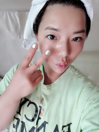 비알티씨 안티폴루션 블랙헤드 클렌징오일+티백클렌저 2매 — 4.5점을 준 리뷰어가 2019년 6월 올린 사용 사진