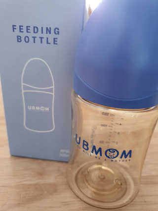 유비맘 PPSU 젖병 노꼭지_200ml_컬러 랜덤 발송 — 5점을 준 리뷰어가 2020년 1월 올린 사용 사진