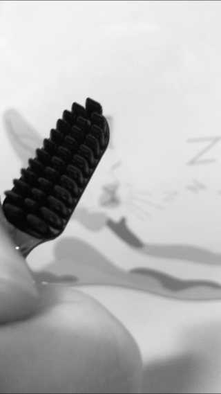 the naked object 디블랙 실리콘 잇몸 칫솔 — 5점을 준 리뷰어가 2019년 12월 올린 사용 사진