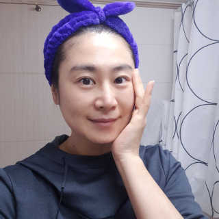 메이크업 이레이져 바이 컬러딥 래버러토리즈 — 4점을 준 리뷰어가 2020년 1월 올린 사용 사진