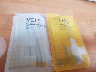 베츠 고메스톡 2종 강아지츄르 사료, 물 전용토핑육수 — 2점을 준 리뷰어가 2019년 7월 올린 사용 사진