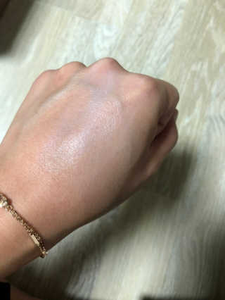 쥴라이Jullai 슈퍼 12 바운스 선 플루이드 SPF50+ PA++++ — 4.5점을 준 리뷰어가 2019년 8월 올린 사용 사진