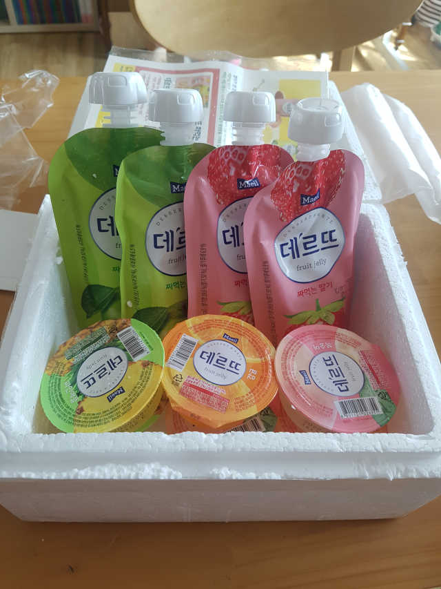 데르뜨 떠먹는 과일 3종, 짜먹는 과일 2종 총 10개 체험 리뷰 사진