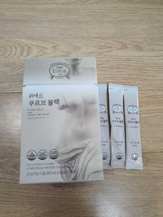 [하우투잇] 뤼에르 쿠르브 블랙 10ml x 30포 총 300ml — 5점을 준 리뷰어가 2020년 3월 올린 사용 사진
