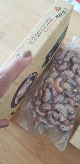 드림캐슈넛 50g X 6개 — 5점을 준 리뷰어가 2018년 10월 올린 사용 사진