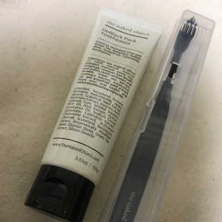 the naked object 디블랙팩치약 디블랙칫솔 세트 — 4점을 준 리뷰어가 2019년 3월 올린 사용 사진