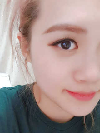 피카소 밍크래쉬속눈썹 1종 + 내추럴속눈썹 1종 랜덤증정 — 2점을 준 리뷰어가 2019년 9월 올린 사용 사진