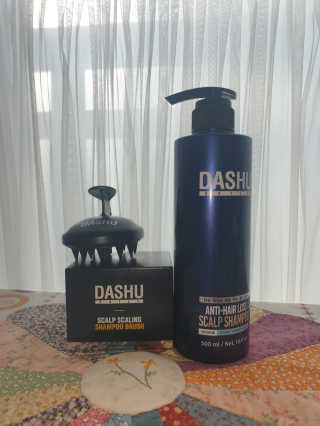 다슈코리아 다슈 단백질 한방 두피 골드 샴푸 500ml +샴푸브러쉬 — 5점을 준 리뷰어가 2019년 12월 올린 사용 사진