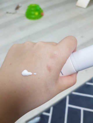 보나쥬르 멜팅 글로우 카밍 크림 50ml — 2.5점을 준 리뷰어가 2020년 1월 올린 사용 사진