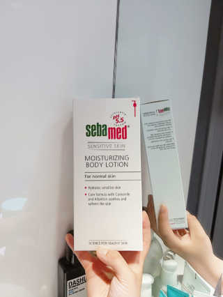 세바메드 모이스처라이징 바디로션 400ml — 5점을 준 리뷰어가 2019년 7월 올린 사용 사진