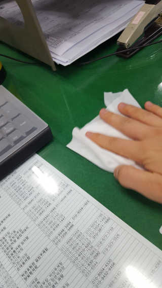 달곰이 물티슈 — 5점을 준 리뷰어가 2017년 6월 올린 사용 사진
