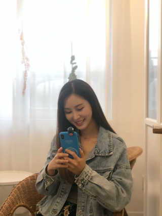 하이키키 마블 피규어 컬러젤리 케이스 — 5점을 준 리뷰어가 2019년 5월 올린 사용 사진