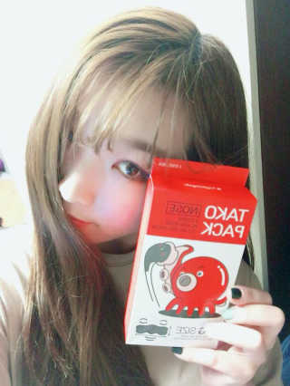 나이팅게일 TAKO PACK NOSE [문어코팩] — 4점을 준 리뷰어가 2017년 1월 올린 사용 사진