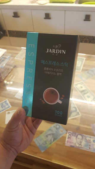 (주)쟈뎅 쟈뎅 에스프레소 스틱 아메리카노 블랙 — 4.67점을 준 리뷰어가 2018년 10월 올린 사용 사진