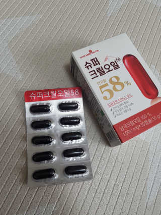 메이준뉴트리 슈퍼 크릴 오일58 1000mg x 30캡슐 — 4점을 준 리뷰어가 2020년 3월 올린 사용 사진