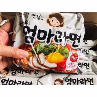 라면 그대로가 제일 맛있는 더엄마라면 — 4.5점을 준 리뷰어가 2019년 7월 올린 사용 사진