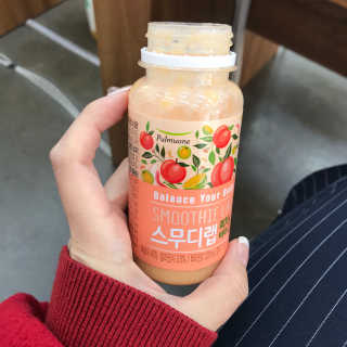 풀무원 스무디랩 피치&비타 — 4.33점을 준 리뷰어가 2017년 11월 올린 사용 사진